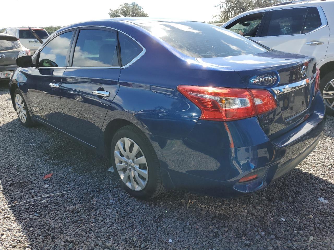 2019 Nissan Sentra S - Фото 2