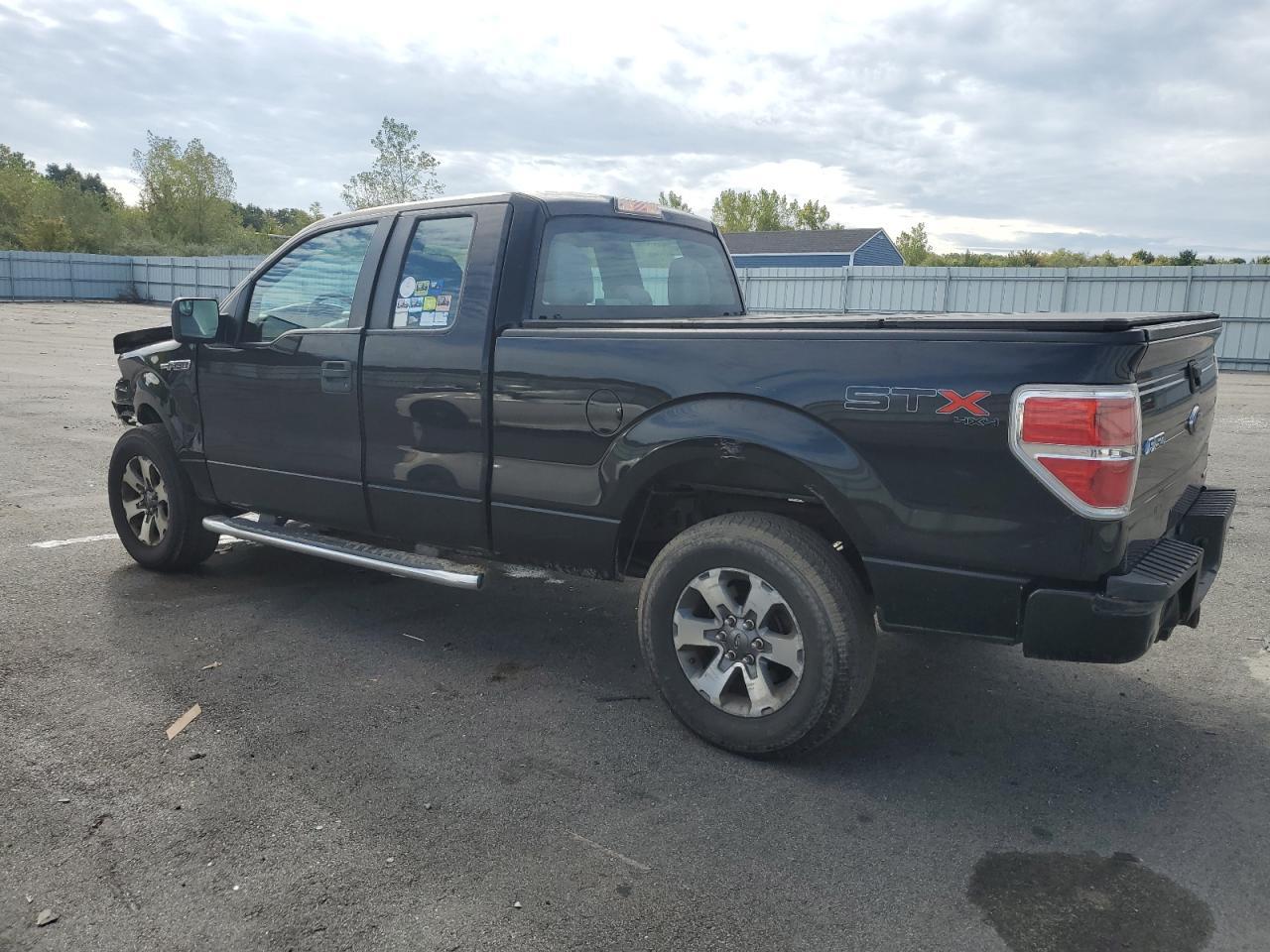 2013 Ford F150 Super Cab - Image 2