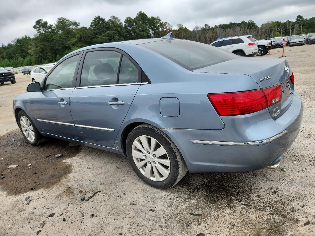 2009 Hyundai Sonata - Фото 2