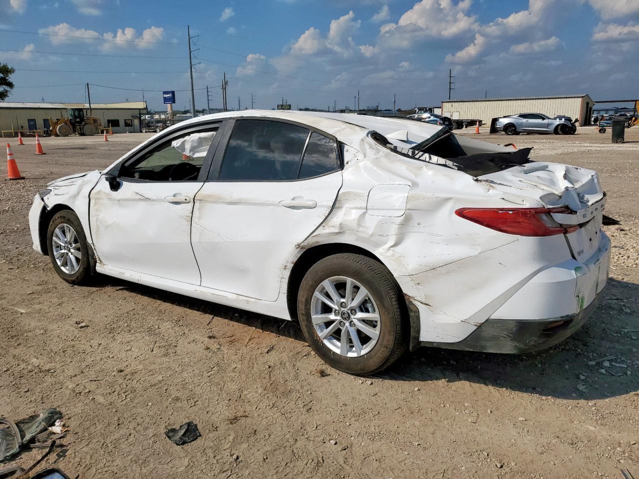 2025 Toyota Camry Xse - Фото 2