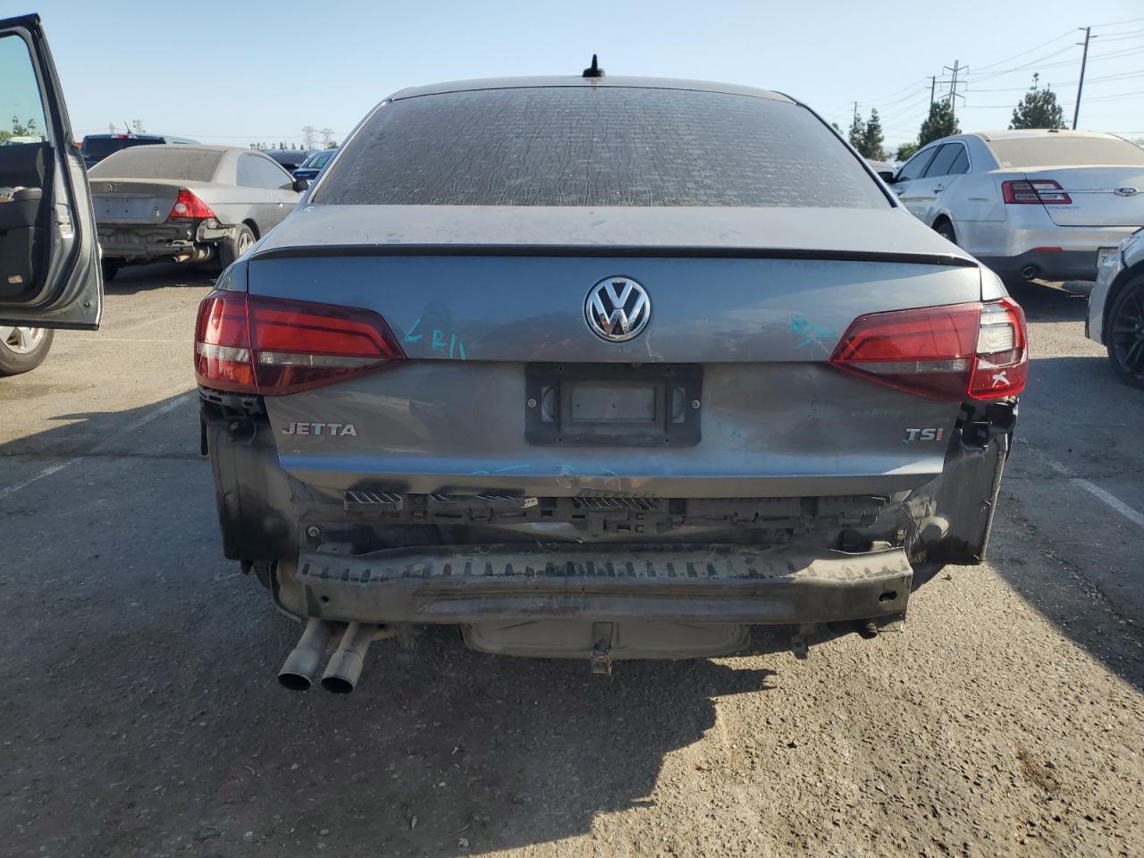 2016 Volkswagen Jetta Sport - Image 6
