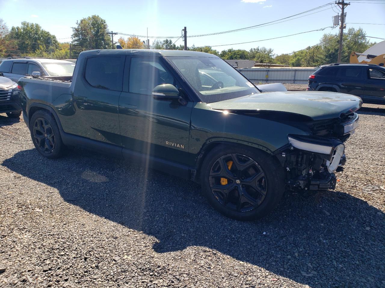 2022 Rivian R1T Adventure - Фото 4