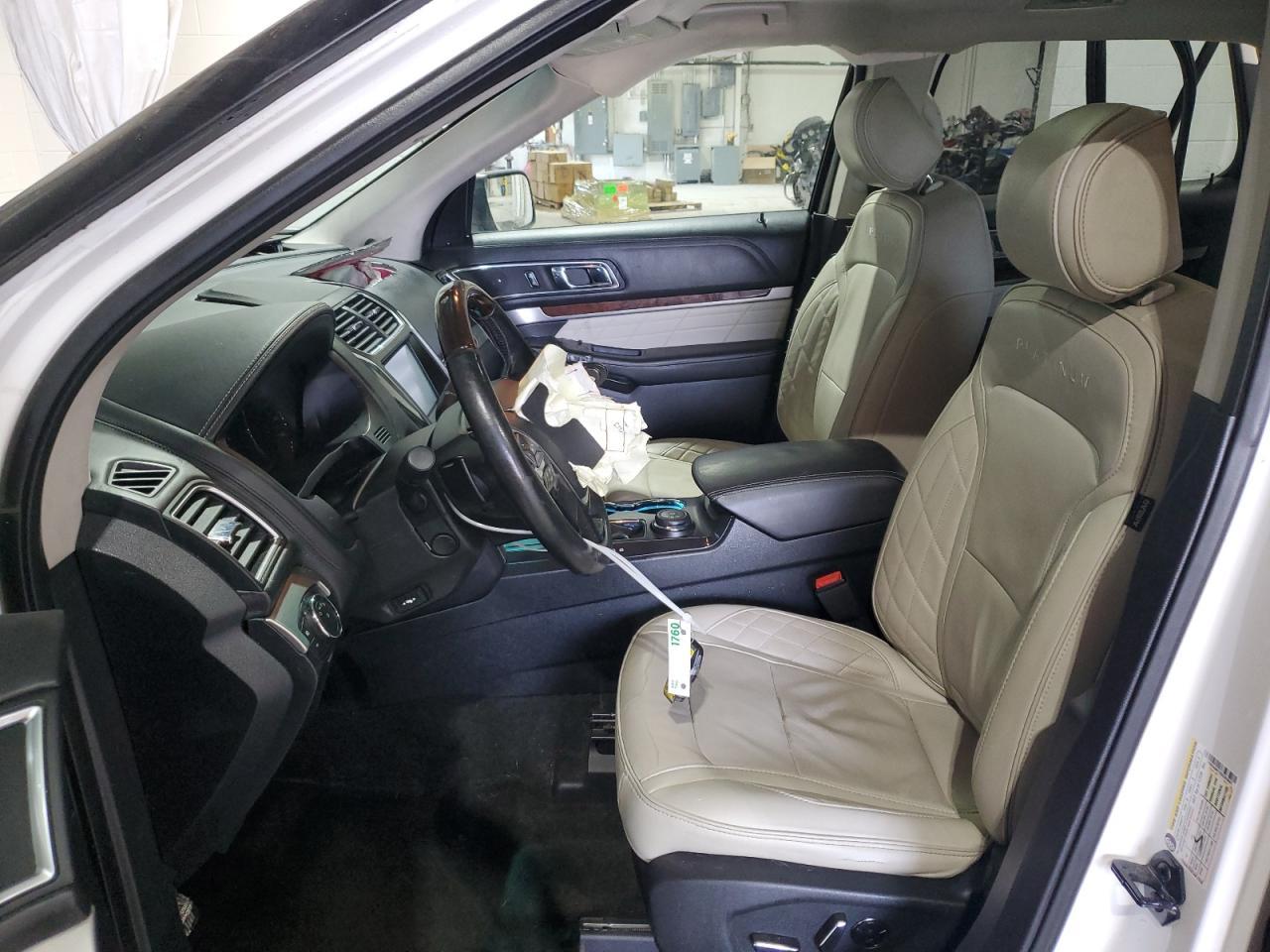 2016 Ford Explorer Platinum - Image 7
