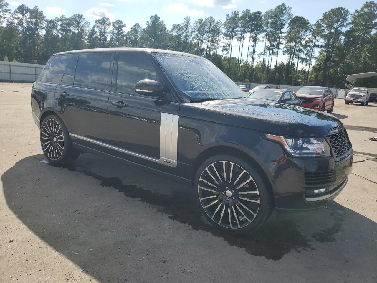 2014 Land Rover Range Rover Supercharged - Image 4