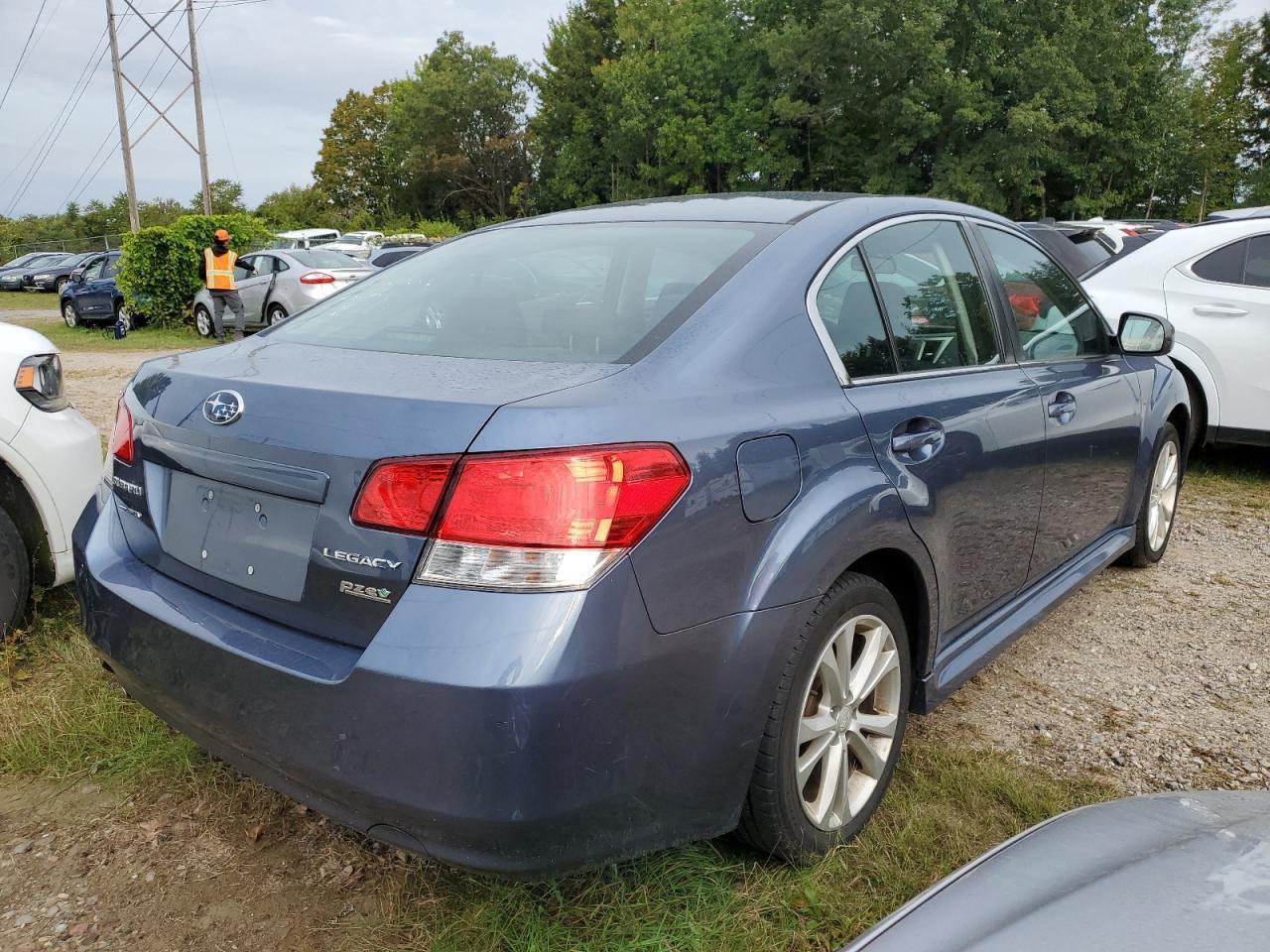 2013 Subaru Legacy 2.5I Premium - Фото 4