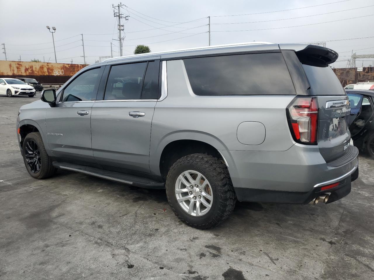 2023 Chevrolet Suburban K1500 Premier - Image 2