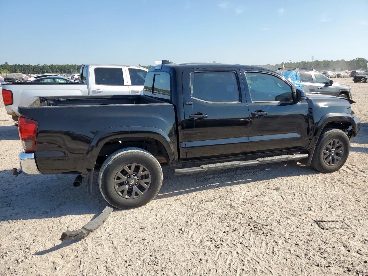 2023 Toyota Tacoma Double Cab - Фото 3