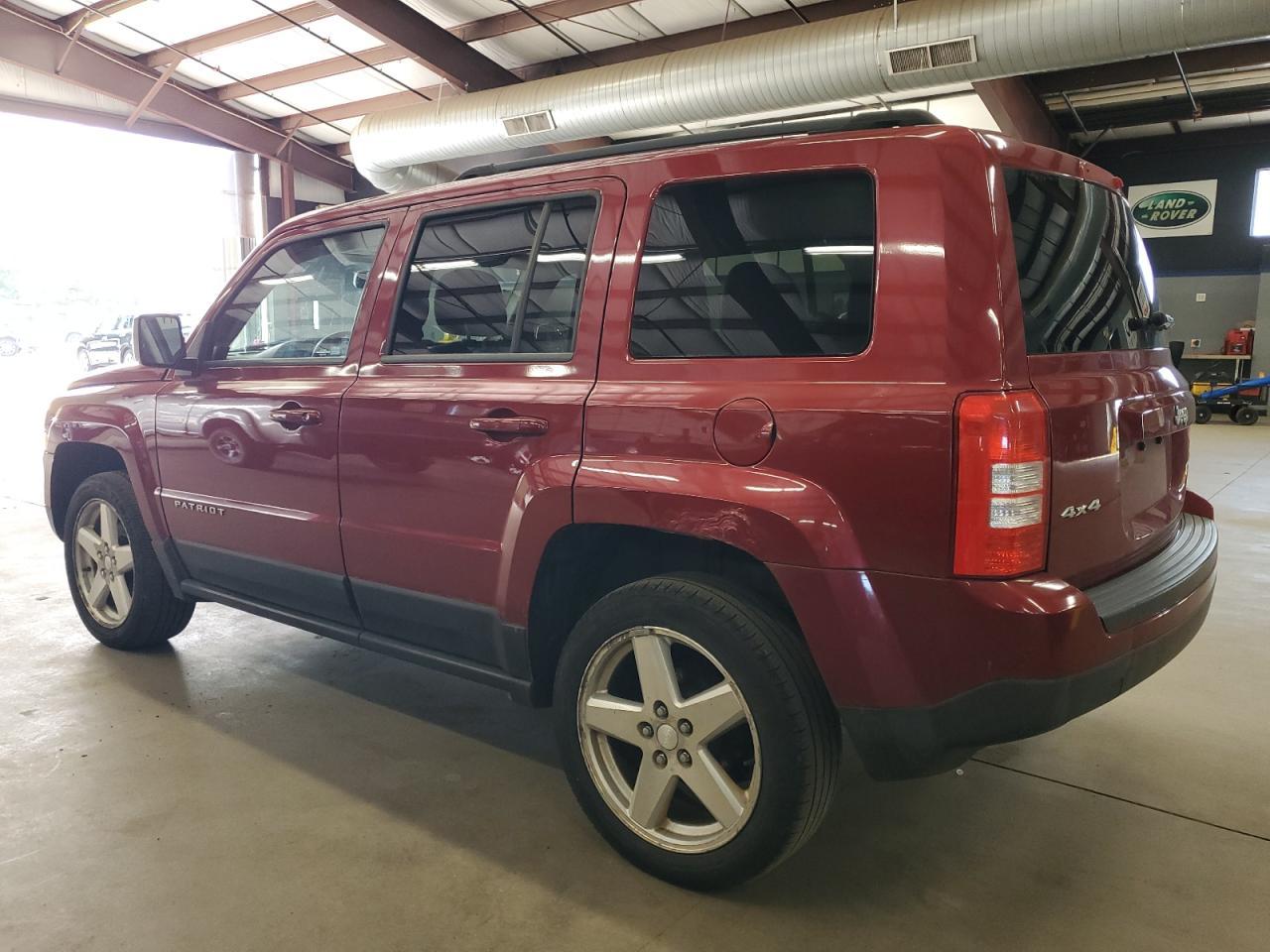 2012 Jeep Patriot Latitude - Фото 2