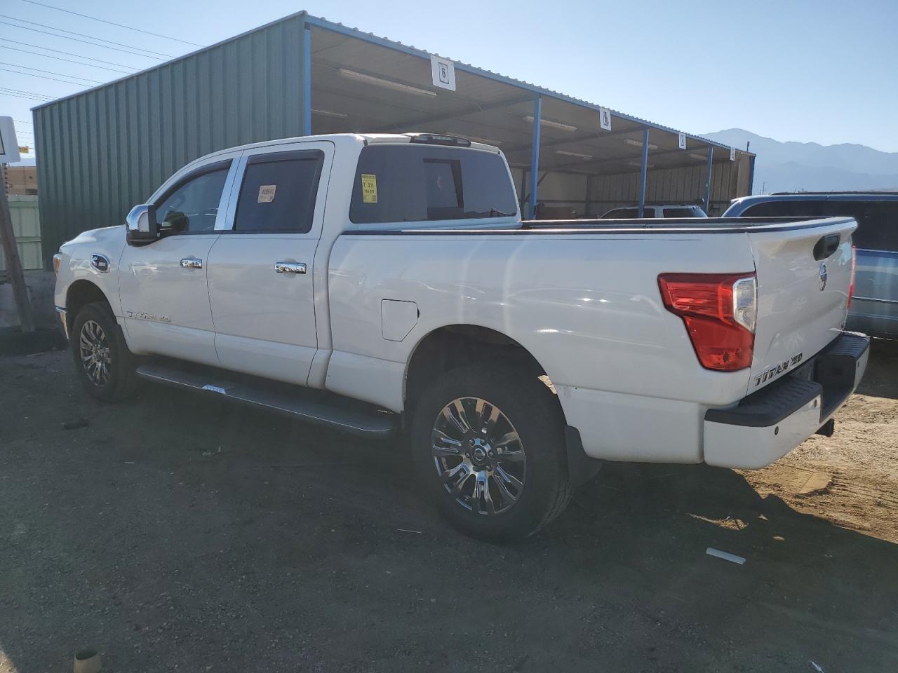 2016 Nissan Titan Xd Sl - Image 2