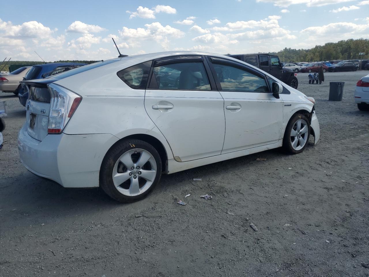 2011 Toyota Prius - Фото 3