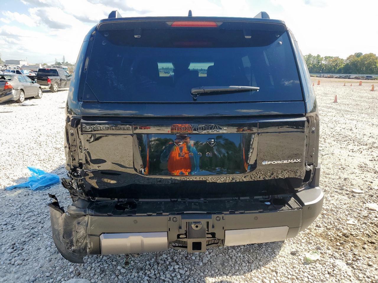 2025 Toyota Land Cruiser Base - Фото 6