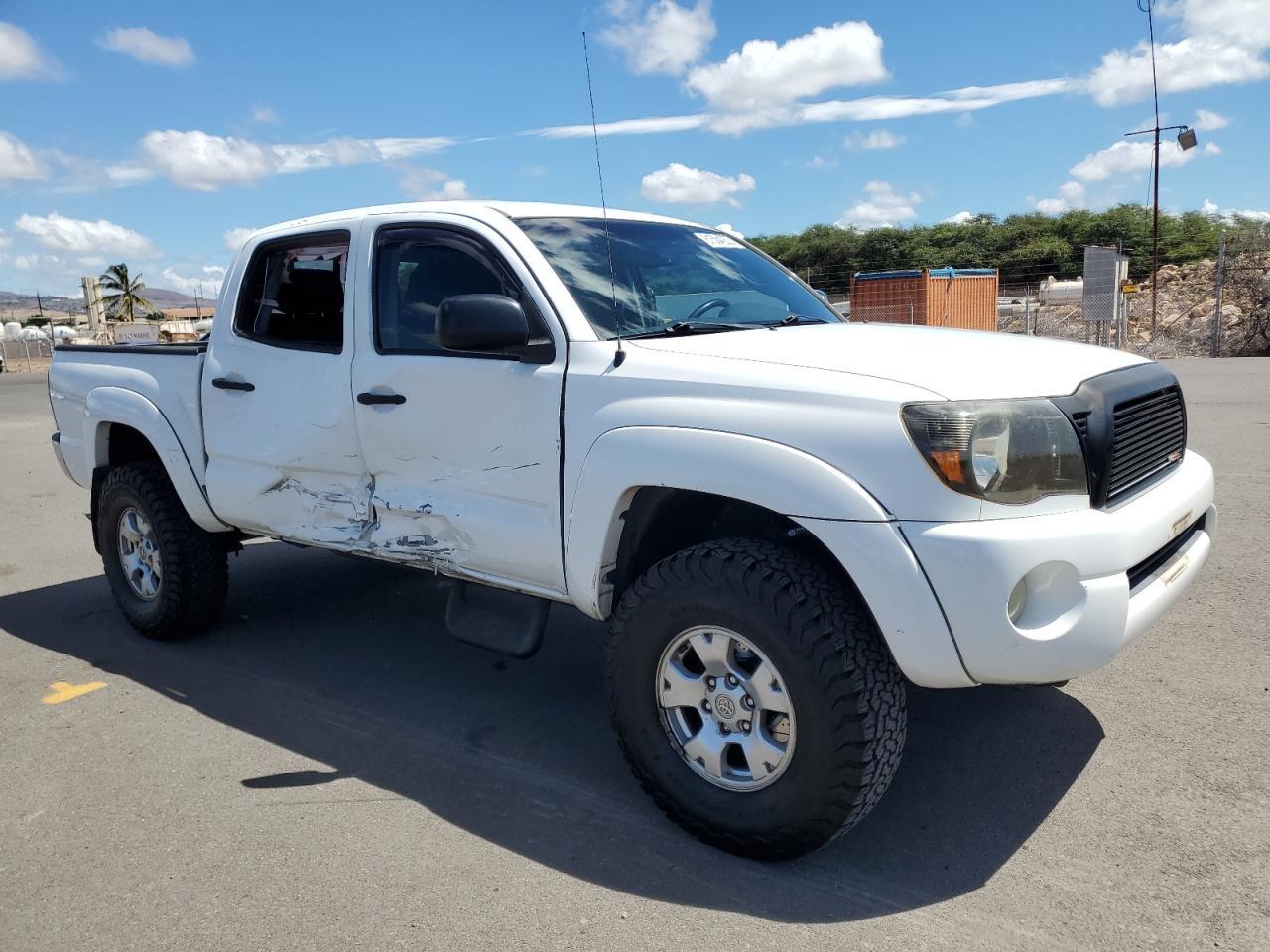 2011 Toyota Tacoma Double Cab - Image 4