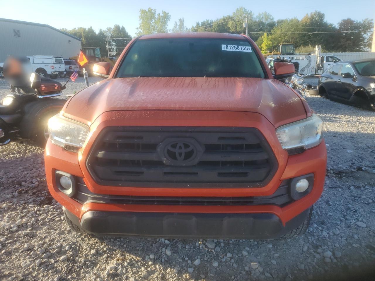 2017 Toyota Tacoma Double Cab - Image 5