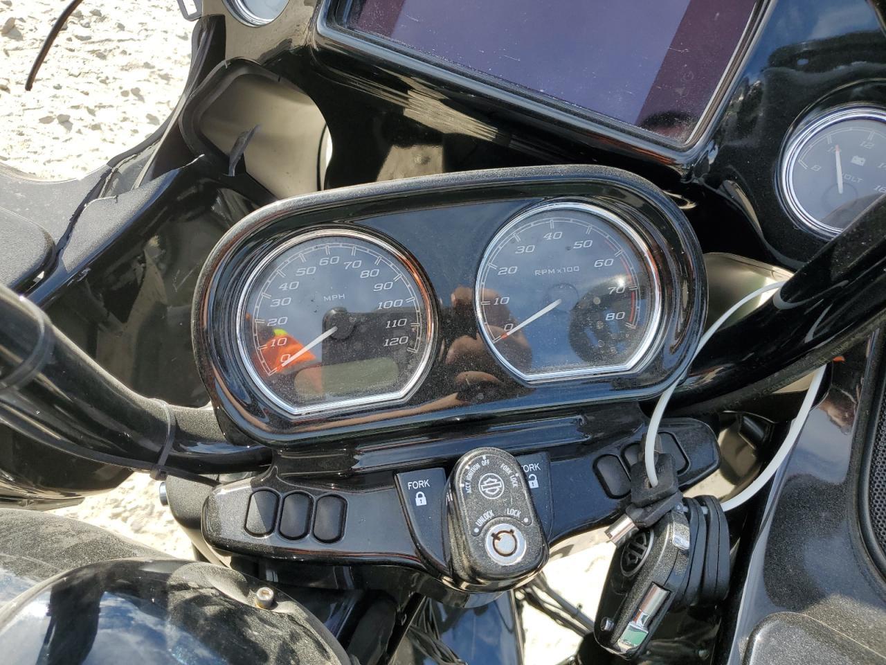 2022 Harley-Davidson Fltrxs - Фото 7