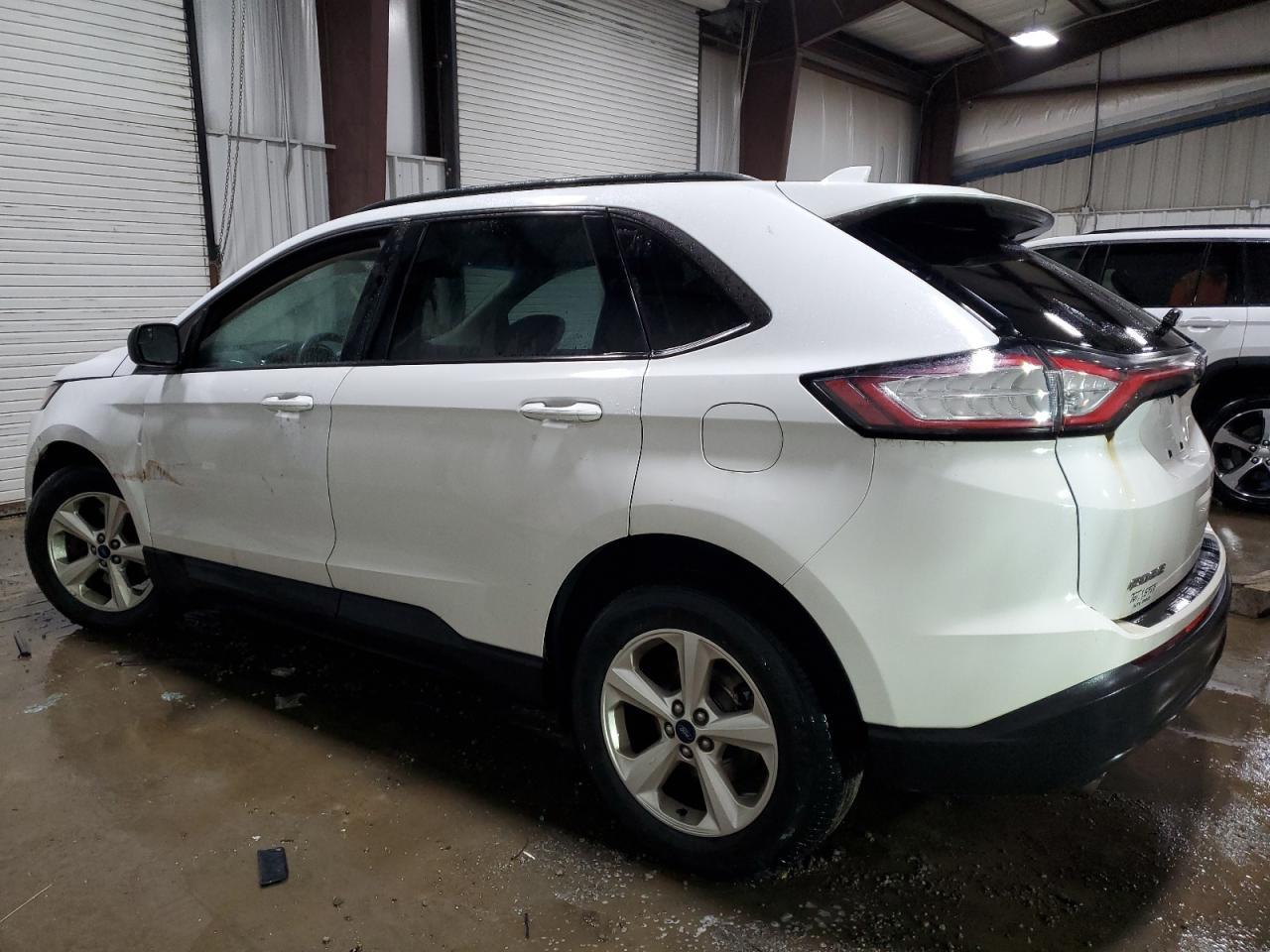 2015 Ford Edge Se - Image 2