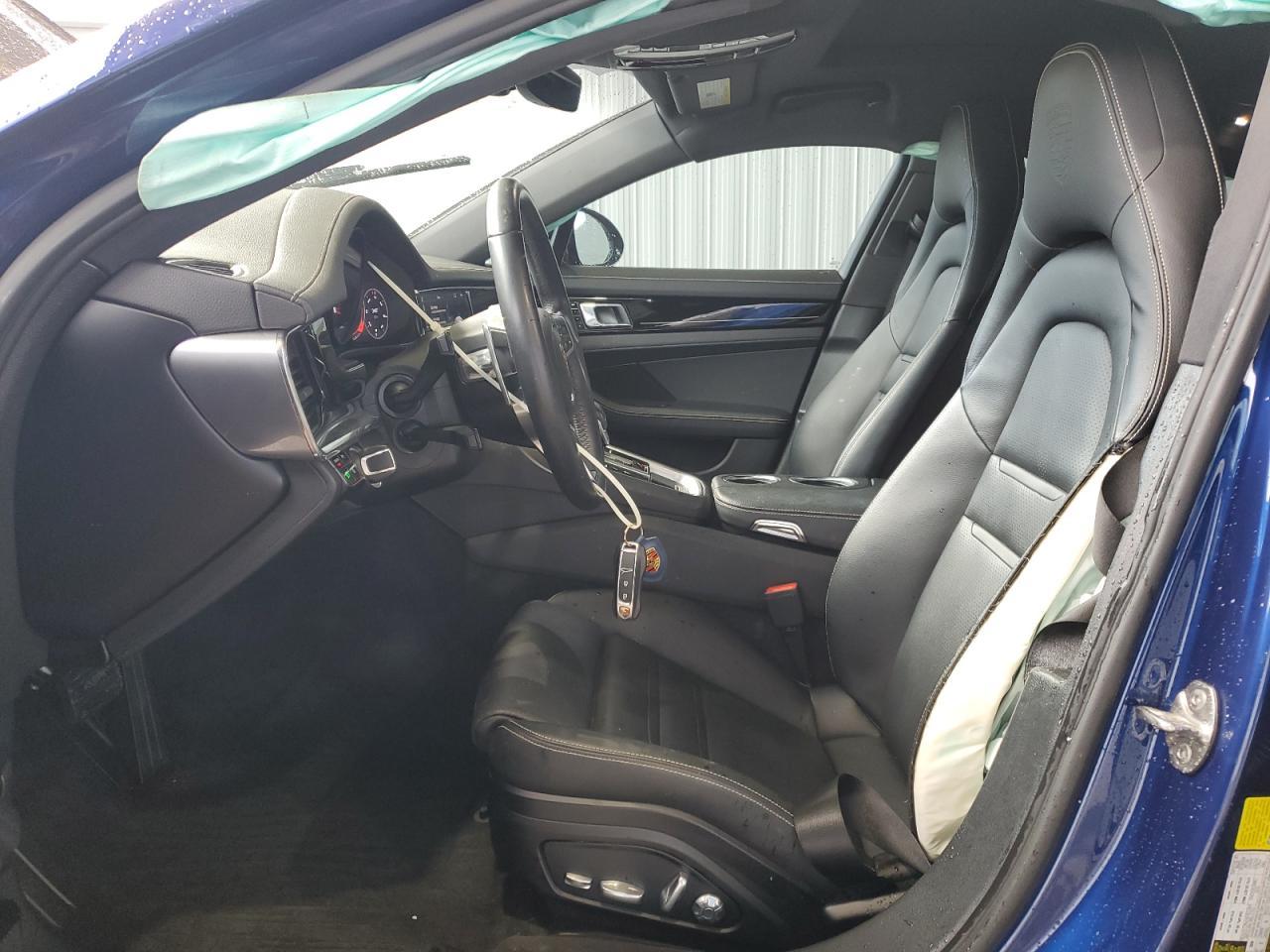 2020 Porsche Panamera Base - Image 7