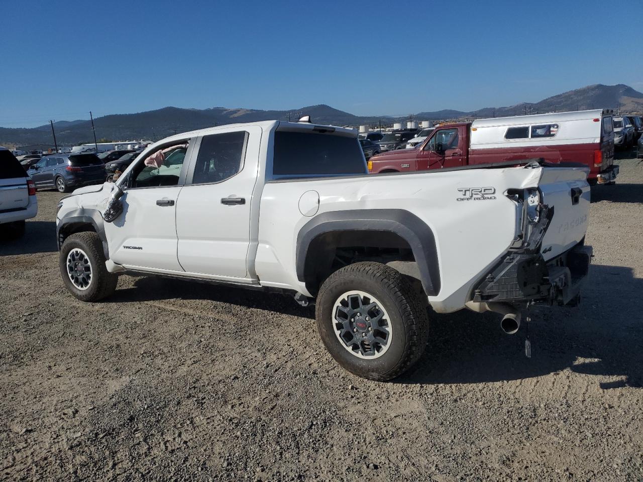 2025 Toyota Tacoma Double Cab - Фото 2