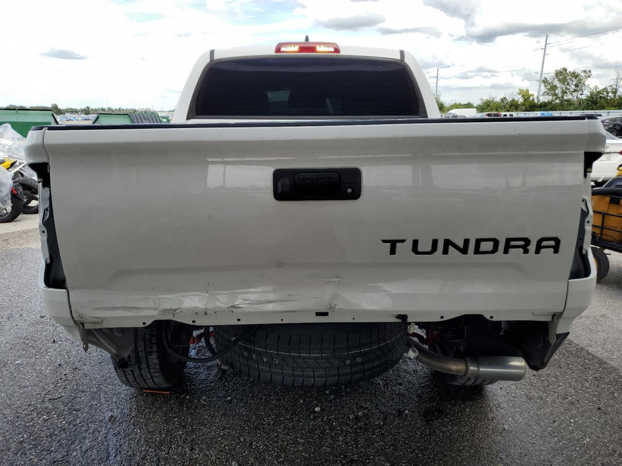 2021 Toyota Tundra Crewmax Sr5 - Фото 6