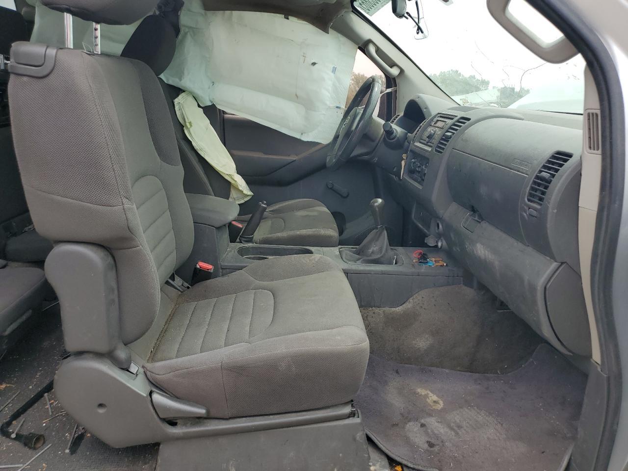 2013 Nissan Frontier S - Фото 7