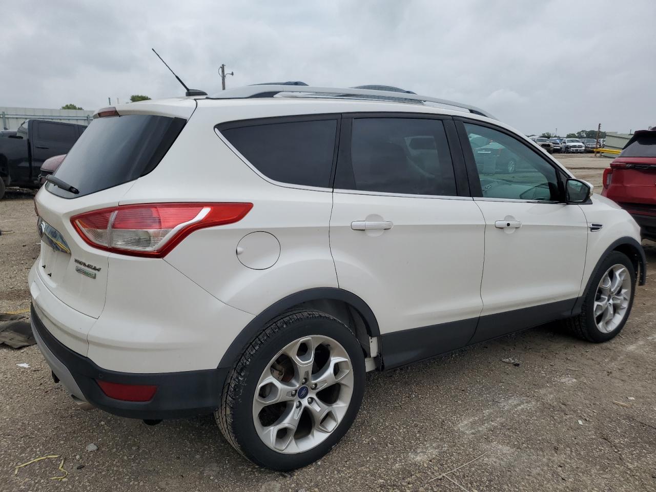 2014 Ford Escape Titanium - Image 3