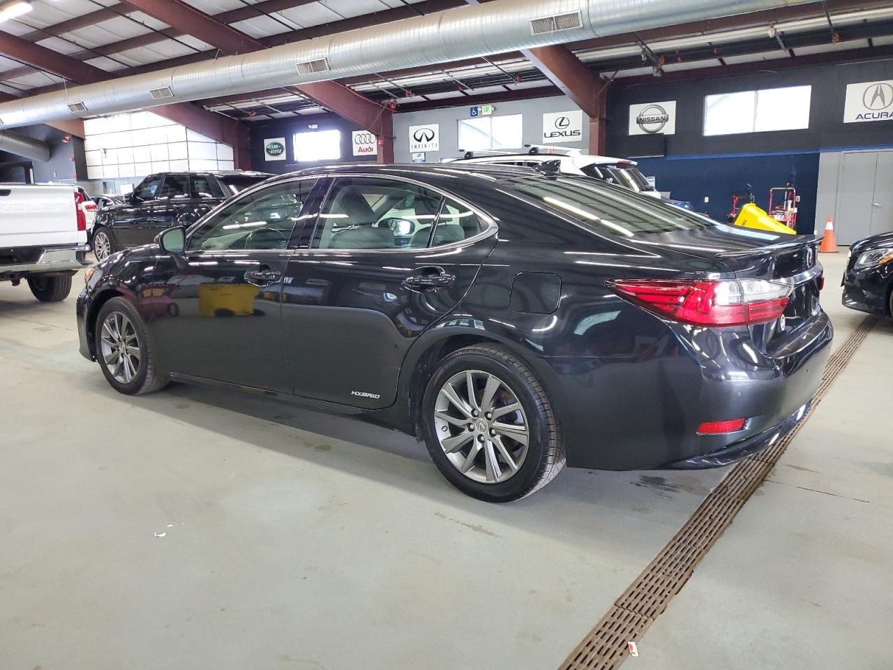 2018 Lexus Es 300H - Фото 2