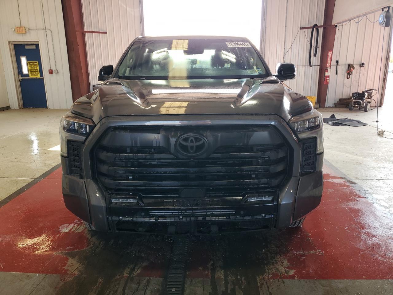 2024 Toyota Tundra Crewmax Limited - Фото 5