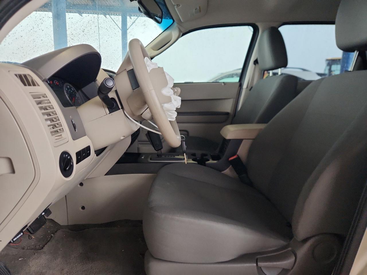 2011 Ford Escape Xls - Фото 7