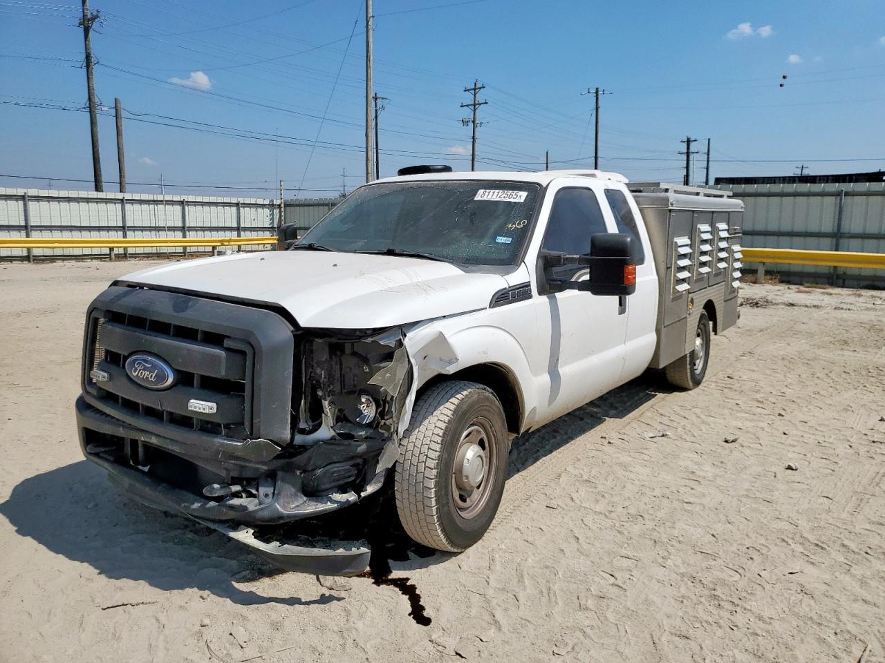 2015 Ford F250 Super Duty - Фото 2