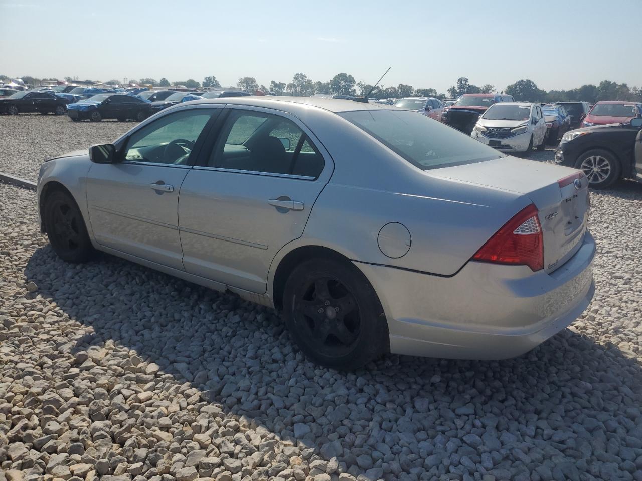 2010 Ford Fusion Se - Image 2