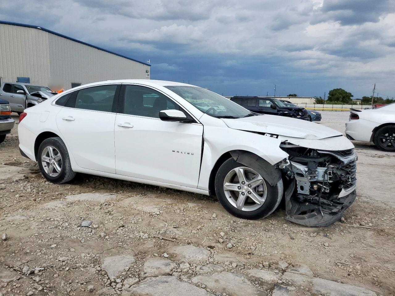 2023 Chevrolet Malibu Lt - Фото 4
