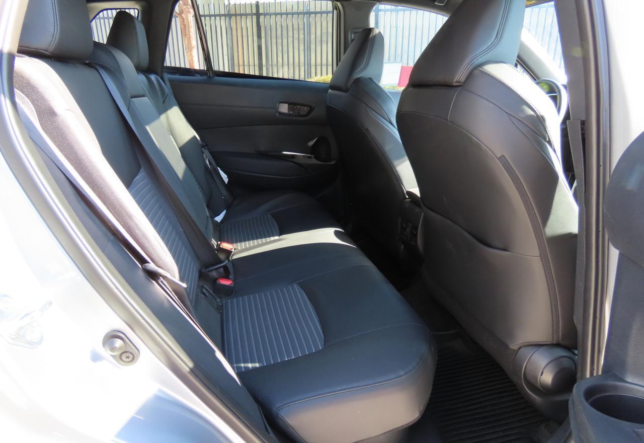 2024 Toyota Corolla Cross Se - Фото 6