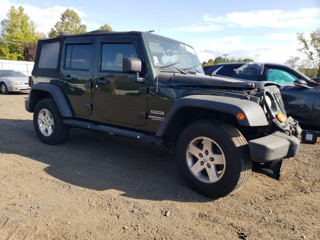 2010 Jeep Wrangler Unlimited Sport - Фото 4