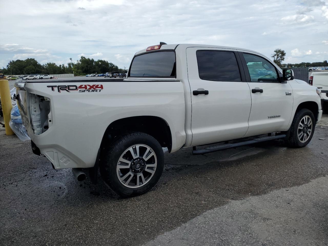 2021 Toyota Tundra Crewmax Sr5 - Фото 3
