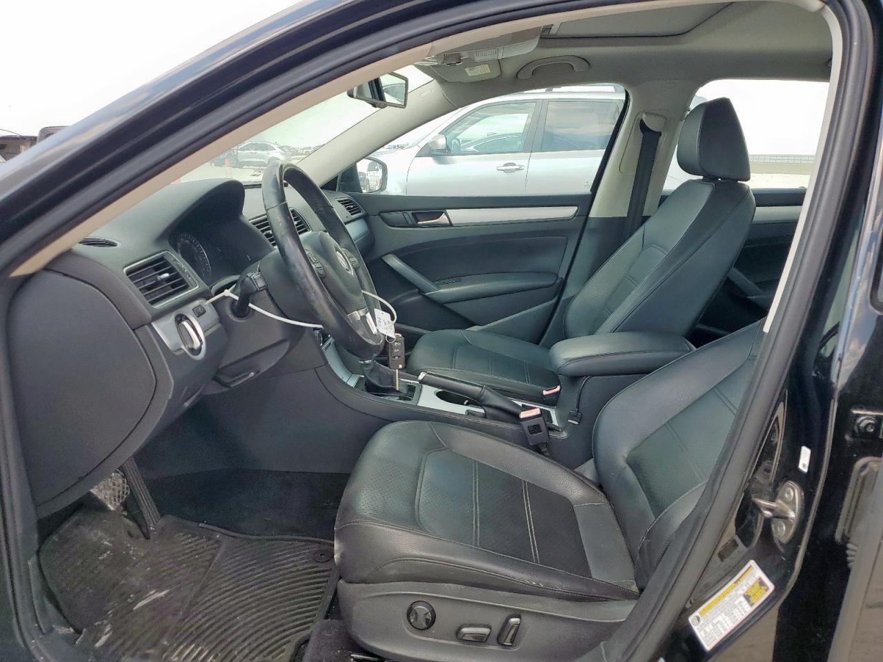 2013 Volkswagen Passat Se - Image 7