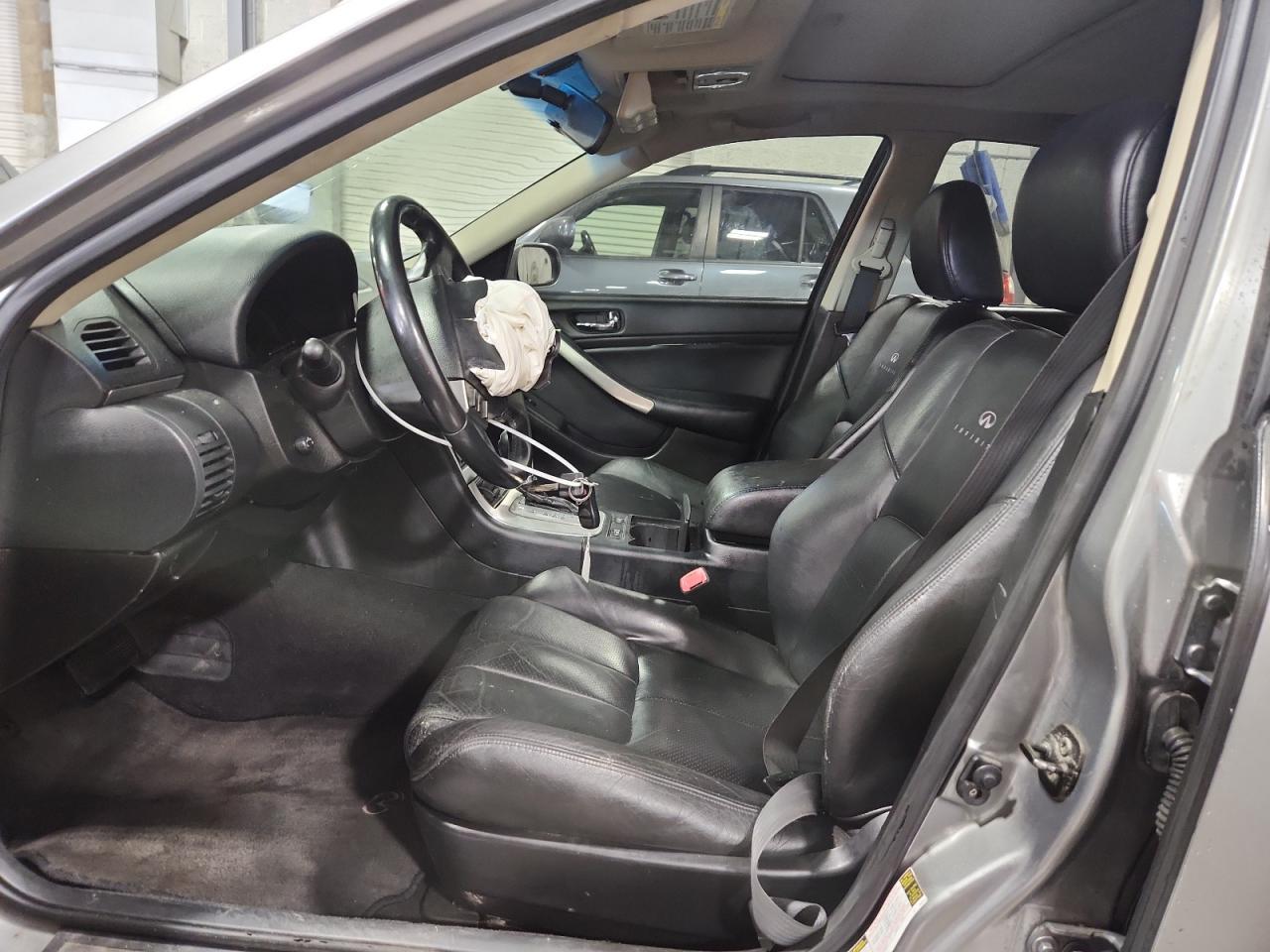 2005 Infiniti G35 - Image 7