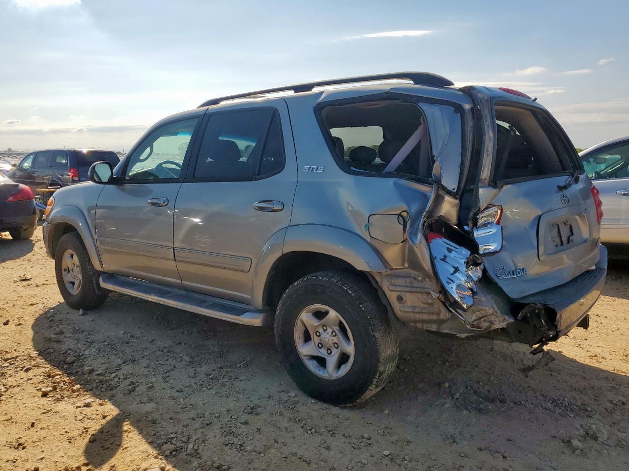 2002 Toyota Sequoia Sr5 - Фото 2