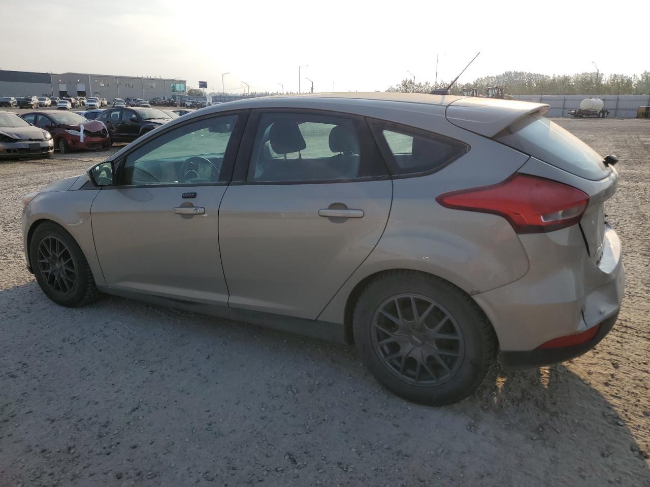 2016 Ford Focus Se - Фото 2