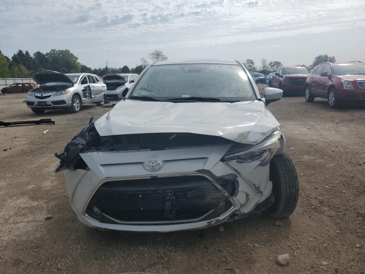 2019 Toyota Yaris Le - Image 5