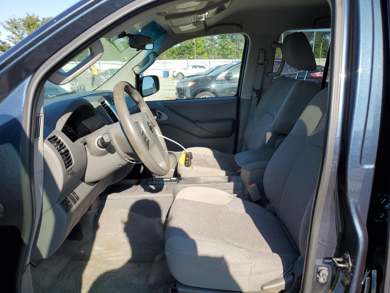 2013 Nissan Frontier S - Image 7