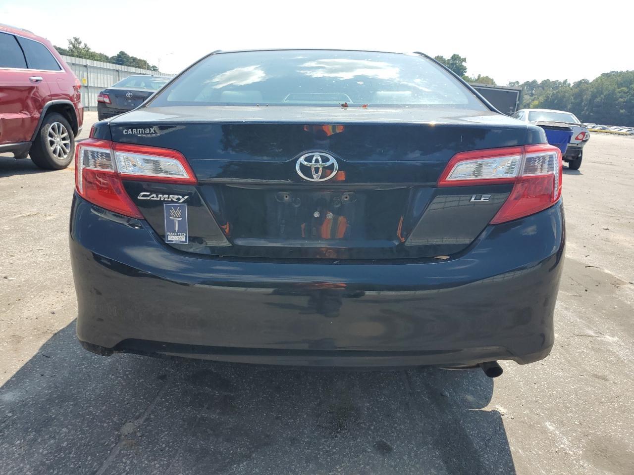 2012 Toyota Camry Base - Фото 6