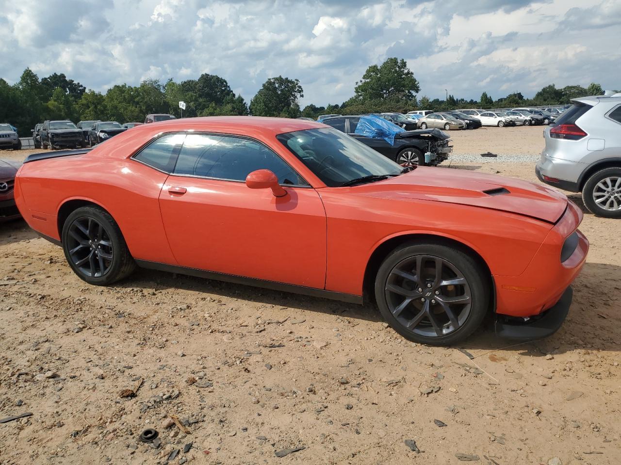 2020 Dodge Challenger Sxt - Image 4