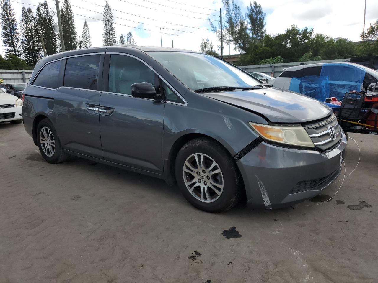 2013 Honda Odyssey Exl - Фото 4