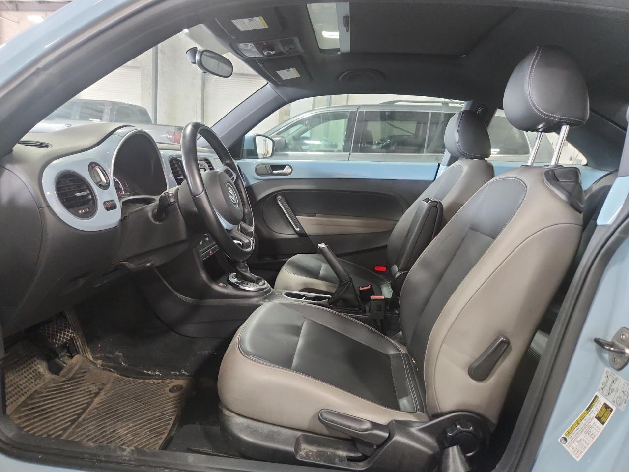 2014 Volkswagen Beetle - Фото 7