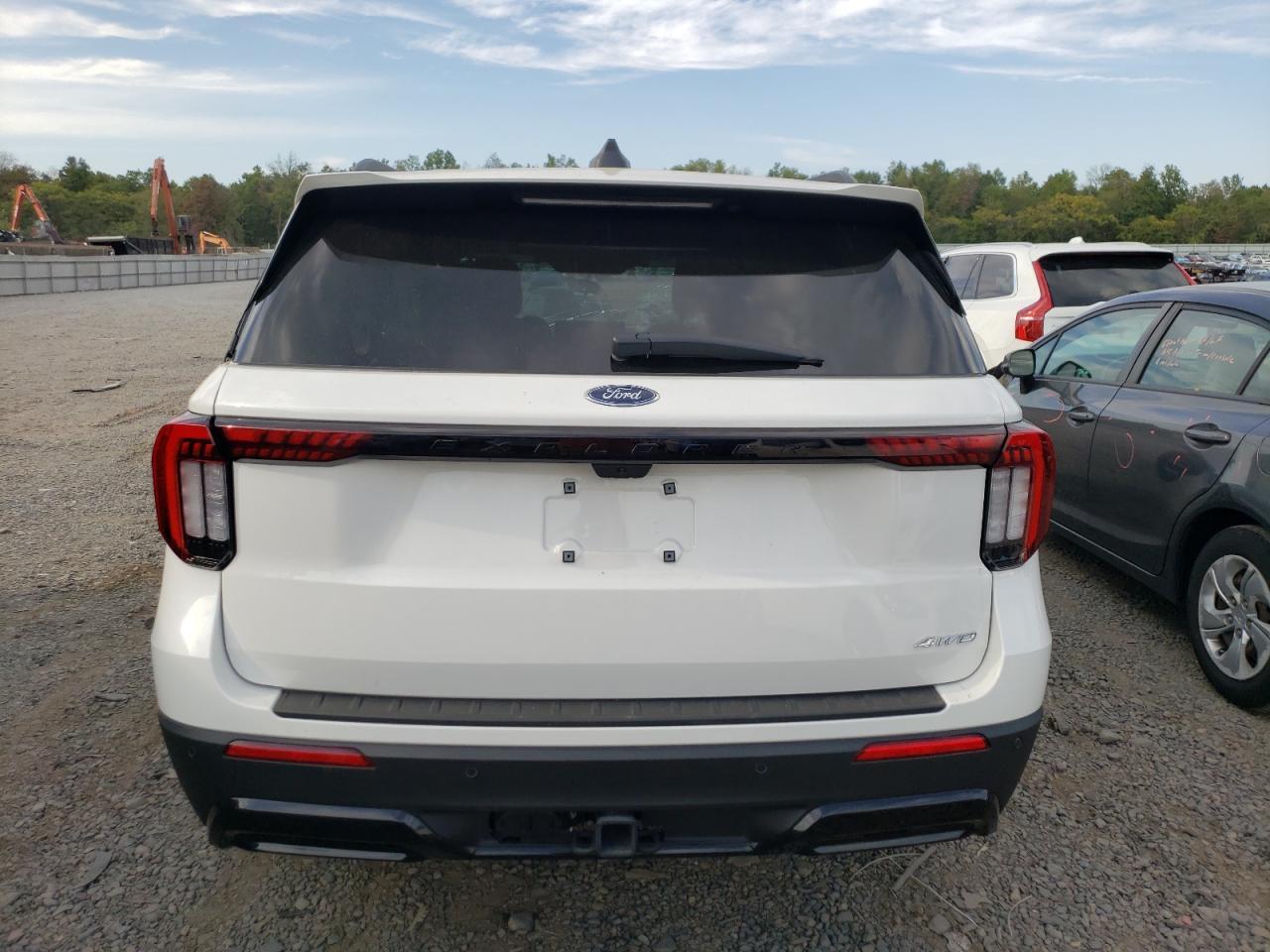 2025 Ford Explorer St-Line - Фото 6