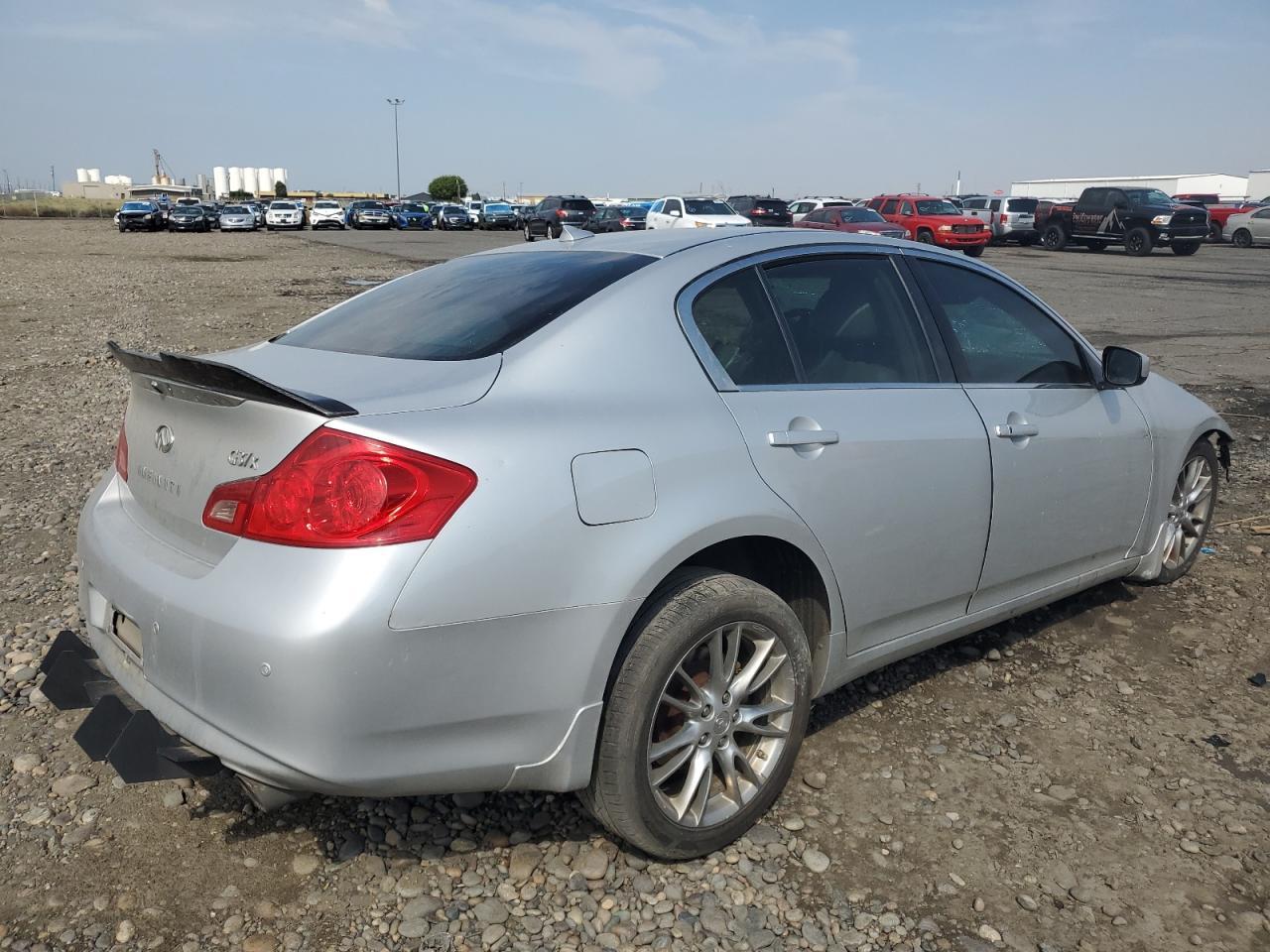 2011 Infiniti G37 - Фото 3