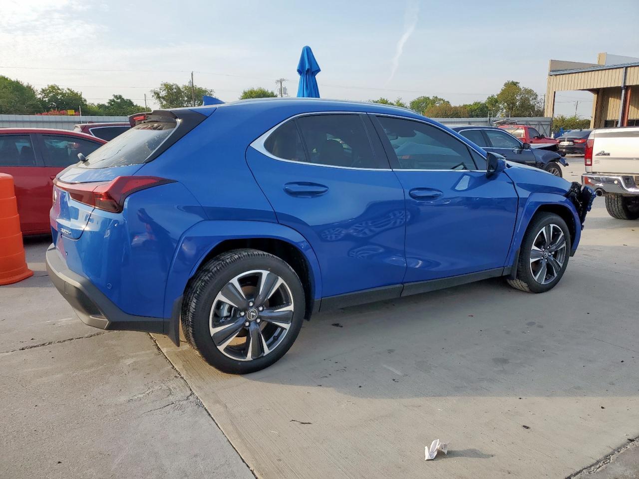 2025 Lexus Ux 300H Base - Фото 3