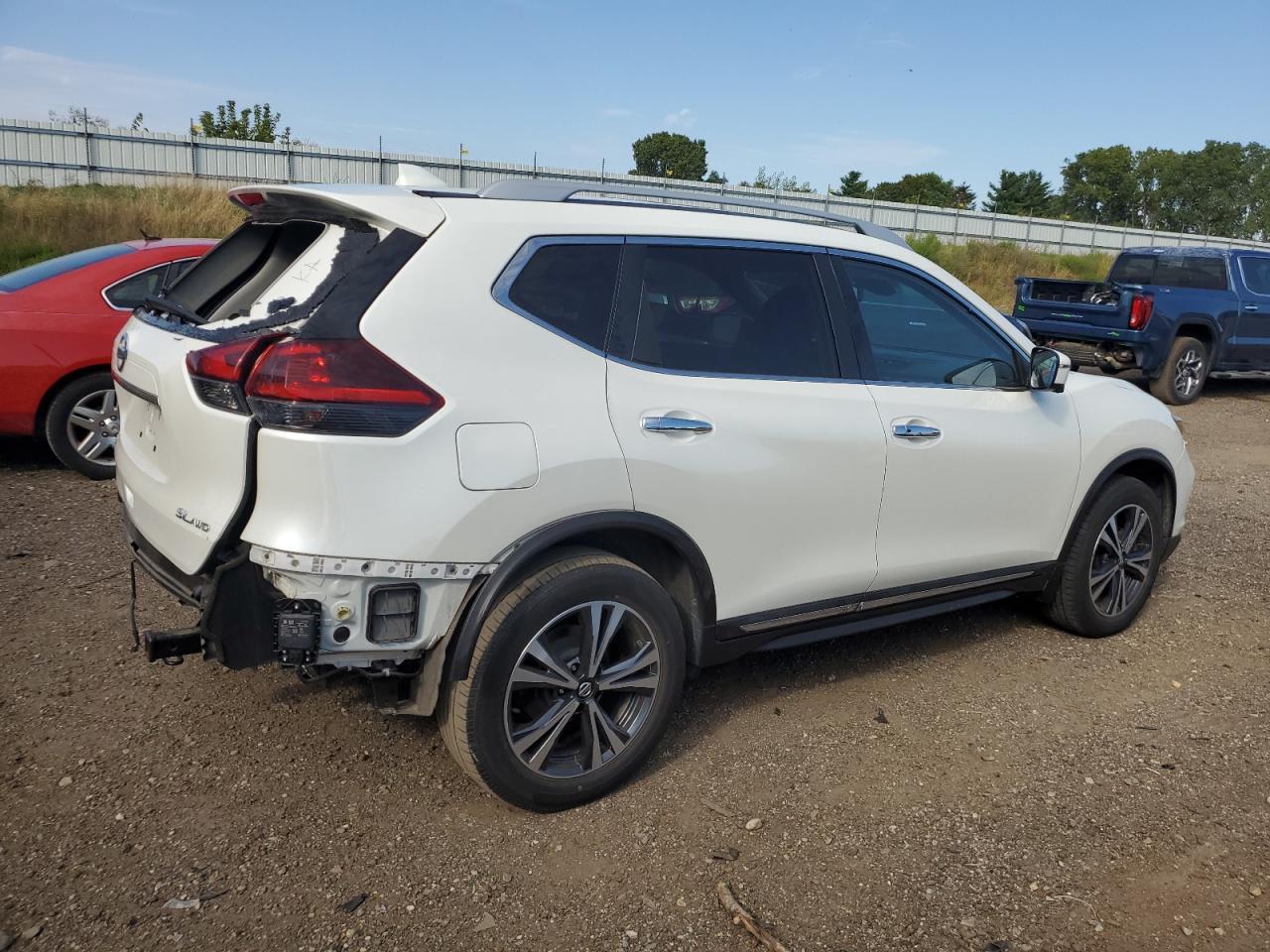 2018 Nissan Rogue S - Image 3