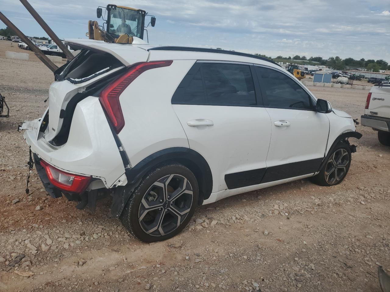 2023 Kia Niro Ex - Фото 3