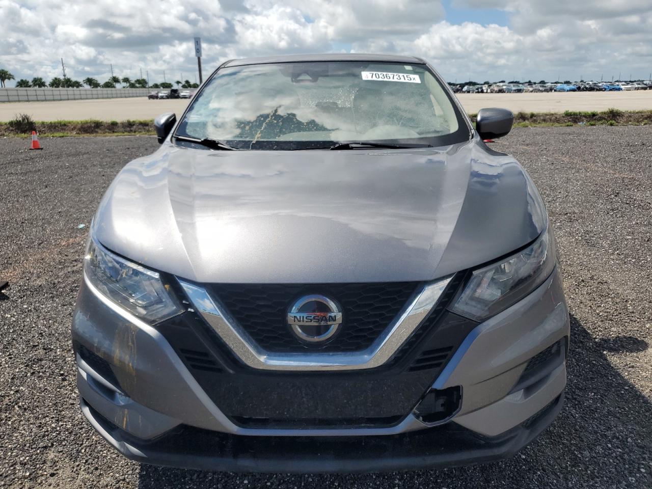 2020 Nissan Rogue Sport S - Image 5