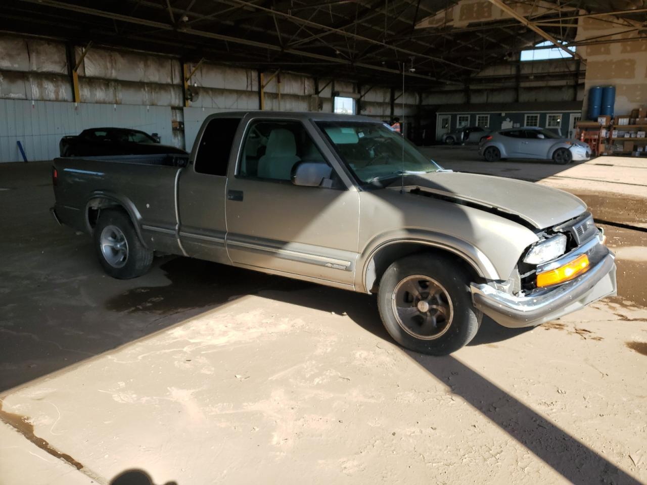 2000 Chevrolet Other - Image 4